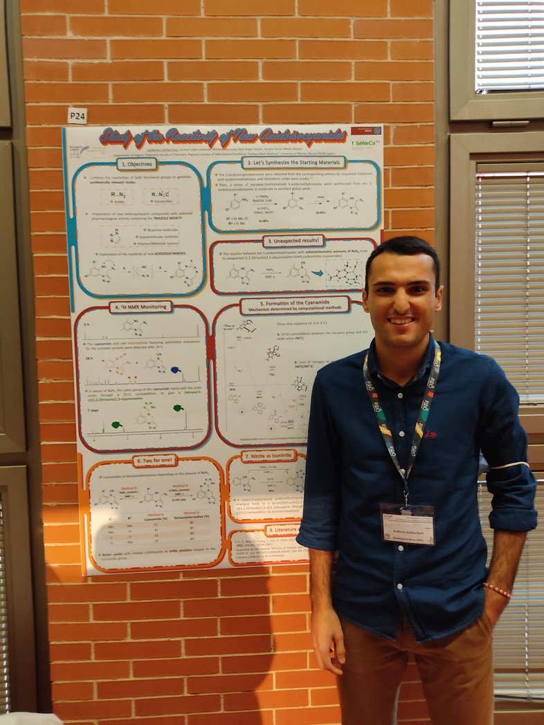 MarticaMarin's tweet photo. El grupo de @socumu_lab presentando su investigación en el @sij2021AdH . Gran congreso y nos llevamos premio!! Nos vemos en Murcia!! @PuigcerverJulio @GuilleCutillas @Jorge_LS_Alma https://t.co/4cmK7S9UrW