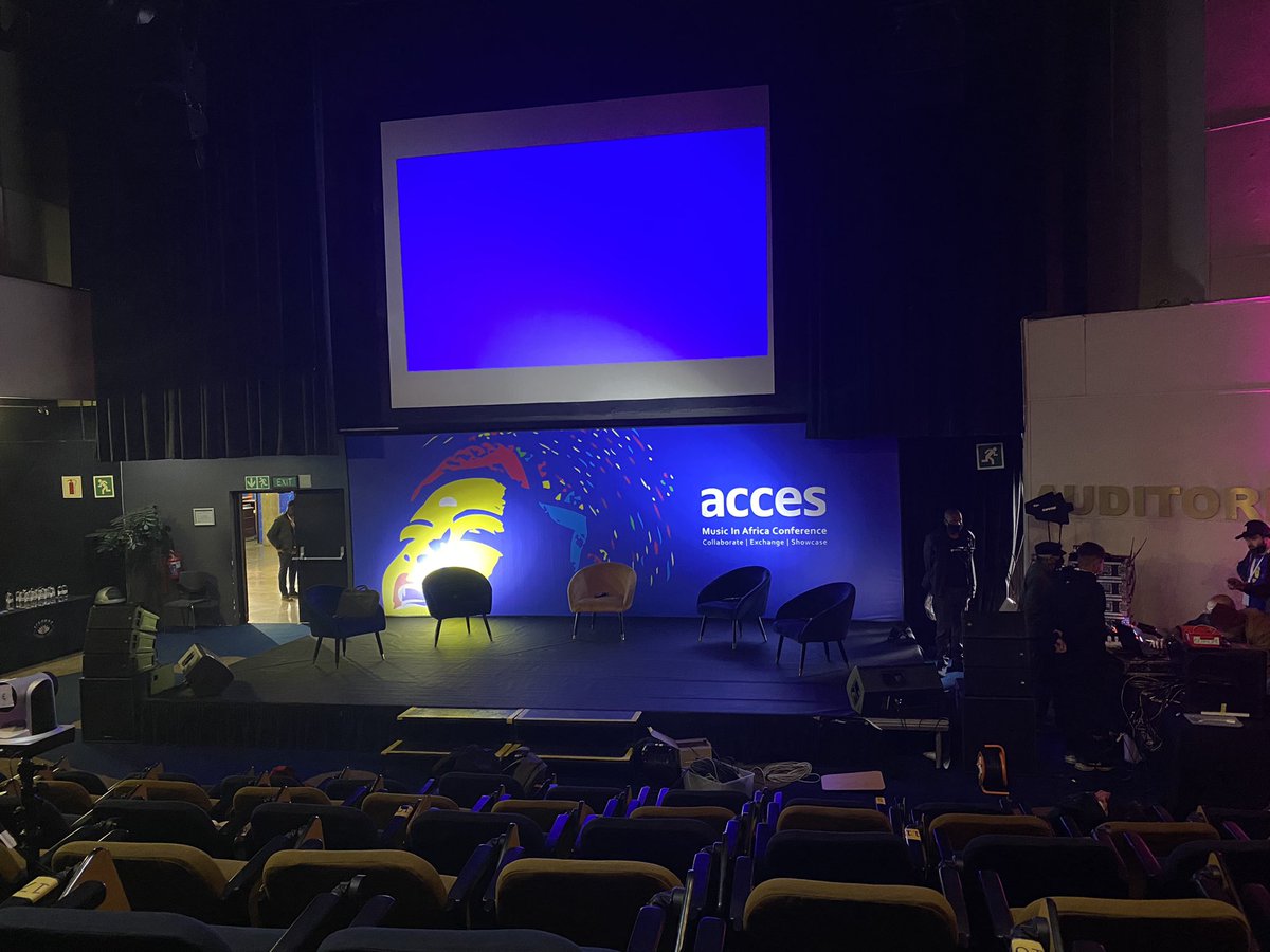 tarironegitare's tweet photo. Minds open, hearts open! Ready to soak it all in @MusicInAfrica #AccesConference https://t.co/zEYLHbSKhy