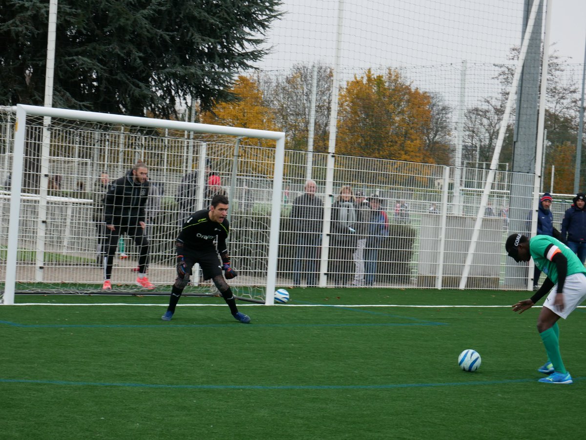 SSolidaires's tweet photo. #RT @cecifootoff: La PASSION du cécifoot est de retour.
👉 Résumé de la première journée du championnat de France de la poule Nord 👎https://t.co/UsEjMuXooi https://t.co/D6RbMVvENT