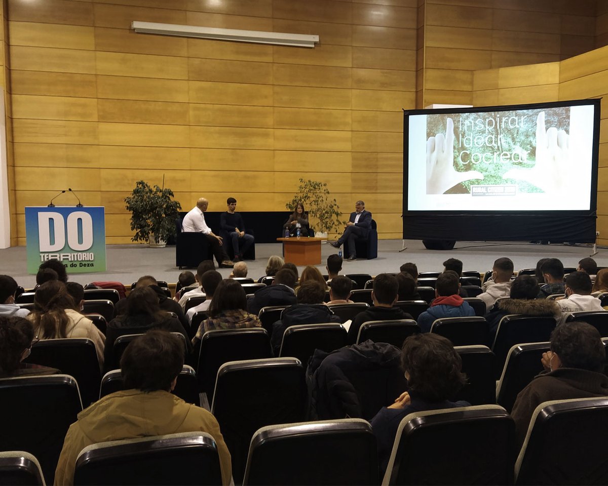 rr_fundacion's tweet photo. Tanto si te las pediste como te interesa profundizar en lo aprendido, hemos colgado en nuestro blog una entrada contándoos cómo fueron las #JornadasDOTerritorio de la #ComarcadoDeza.

#Pontevedra #Silleda #Lalin #galicia #FRR #innovacionsocial #impactosocial 

(sigue)👇🏼 https://t.co/TBd6A7Kb8D
