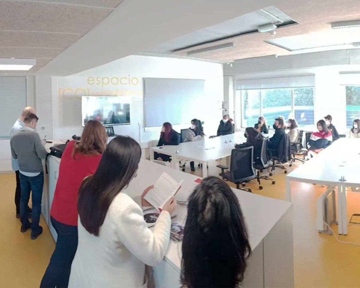 rr_fundacion's tweet photo. Tanto si te las pediste como te interesa profundizar en lo aprendido, hemos colgado en nuestro blog una entrada contándoos cómo fueron las #JornadasDOTerritorio de la #ComarcadoDeza.

#Pontevedra #Silleda #Lalin #galicia #FRR #innovacionsocial #impactosocial 

(sigue)👇🏼 https://t.co/TBd6A7Kb8D