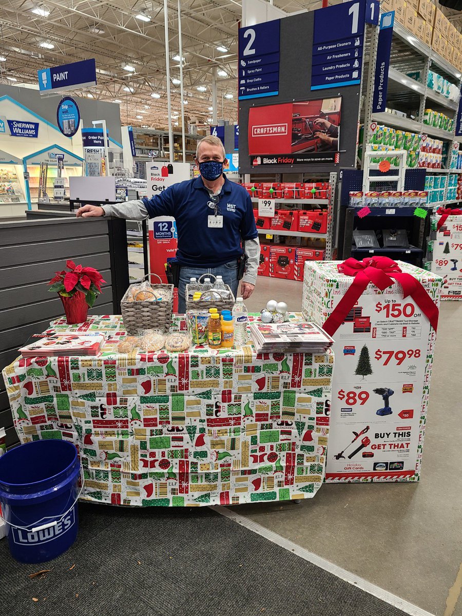katiem2288's tweet photo. Today at the #wallingfordlowes we have our ugly sweaters on! We are ready for Santa coming down TODAY 11am-1pm! 🎅🏼🎄🦃 @TweetUsR30 @AngieWomack1 @JeremyZitofsky @dm82837 @VanessaC2288 @Nickfitz2288 @domenic05021981 @Lowes #lowes #BlackFriday2021 #wallingford https://t.co/pfeg8LreWk