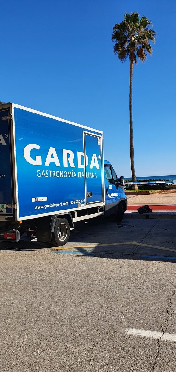 theshelp's tweet photo. @gardainfo @GardaTraffic https://t.co/bZeHVatxDE