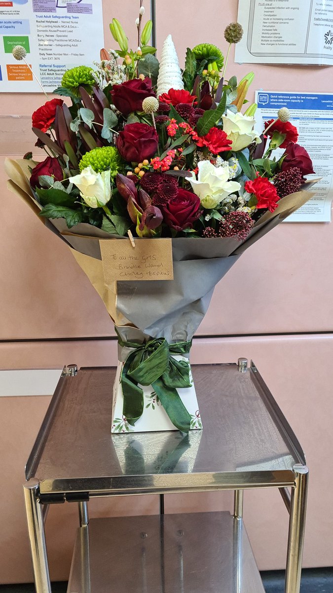 Brindle Ward has just had delivered the biggest bunch of flowers that I have ever seen from one of our patients. He states that he was so thankyou for the care that he recieved. We are so overwelmed and happy @HowlesJohn <a href="/rachel_sansbury/">Rachel Sansbury</a>