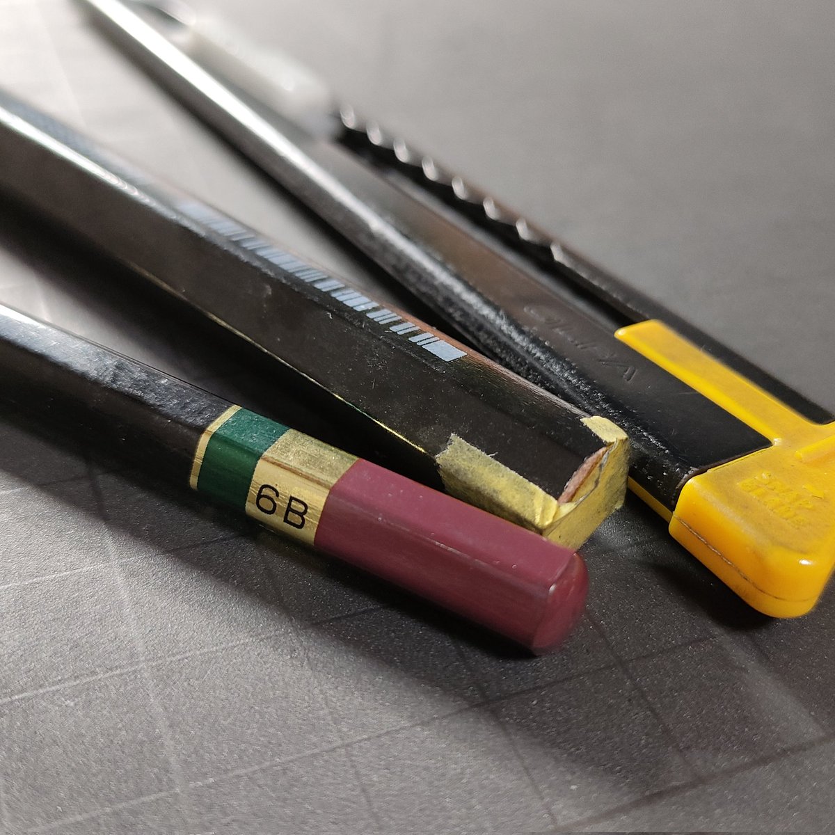 シロイ/鉛筆彫刻人✏ (@shiroi003) / Twitter