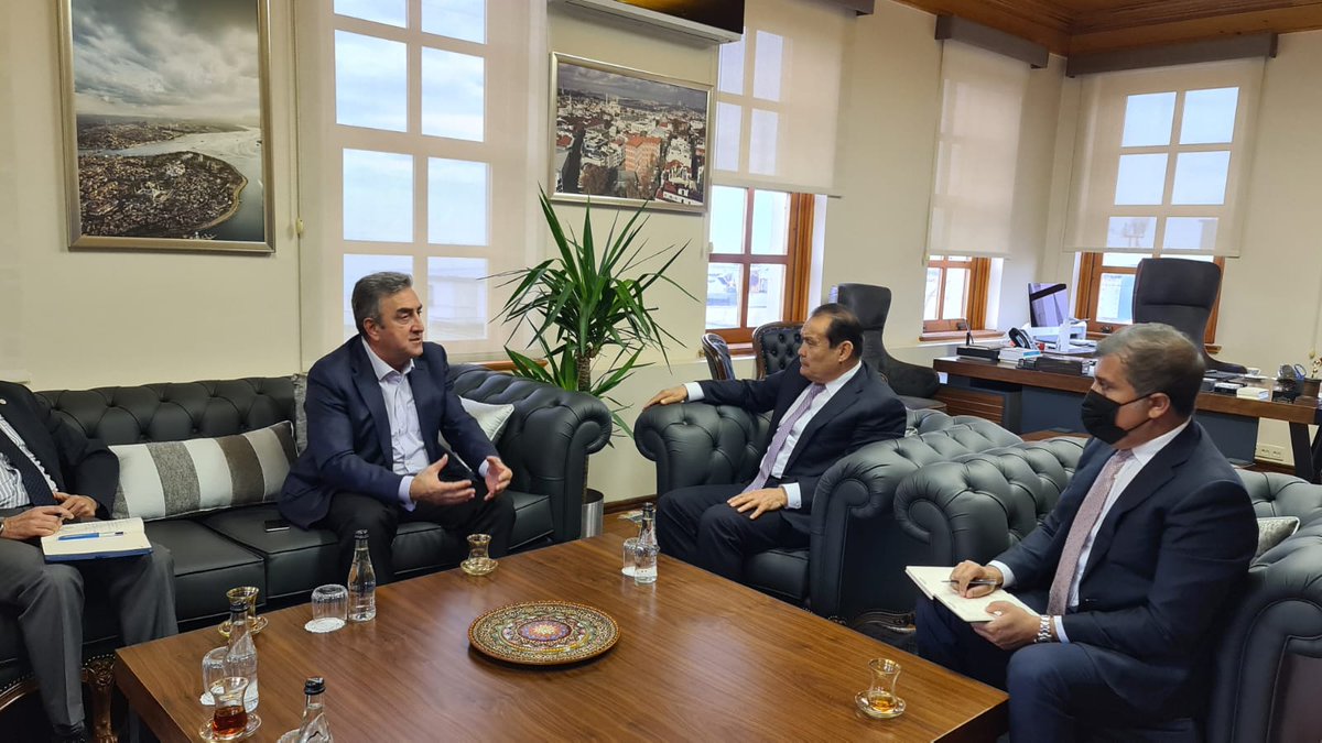 Türk Devletleri Teşkilatı 8. Zirve Toplantısı’nda açıklanan “Türk Dünyası 2040 Vizyon Belgesi” doğrultusunda uzaya yönelik çalışmaları başlatmak üzere Türkiye Uzay Ajansı Başkanı <a href="/serdarhuseyiny/">Serdar Huseyin Y</a>, Türk Devletleri Teşkilatı Genel Sekreteri Baghdad Amreyev ile bir araya geldi.