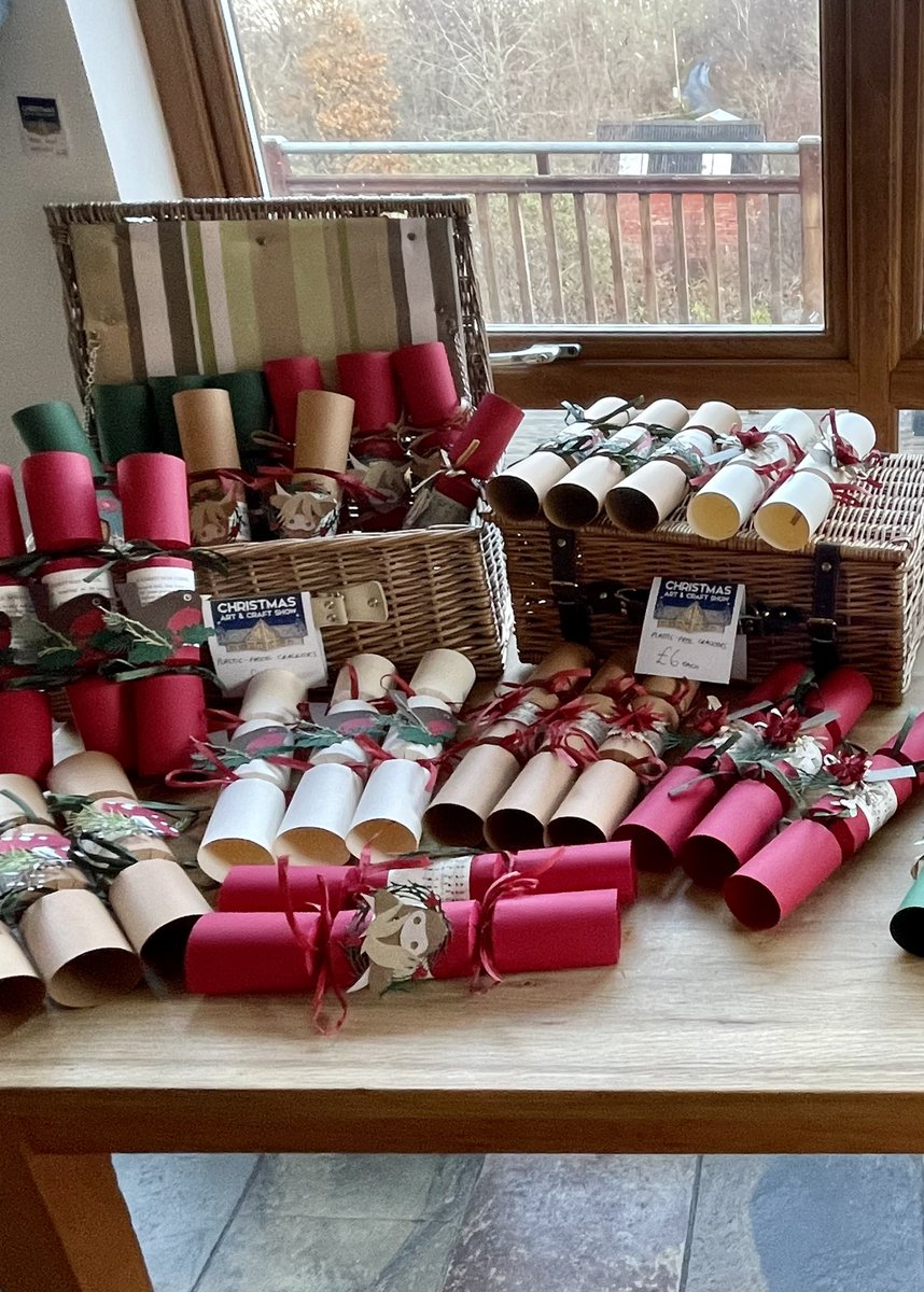 ambirlinnmull's tweet photo. Christmas Art and Craft Show at Am Birlinn 11-3 Fri to Sun. Come away in out of the cold! https://t.co/60IapDWNuI