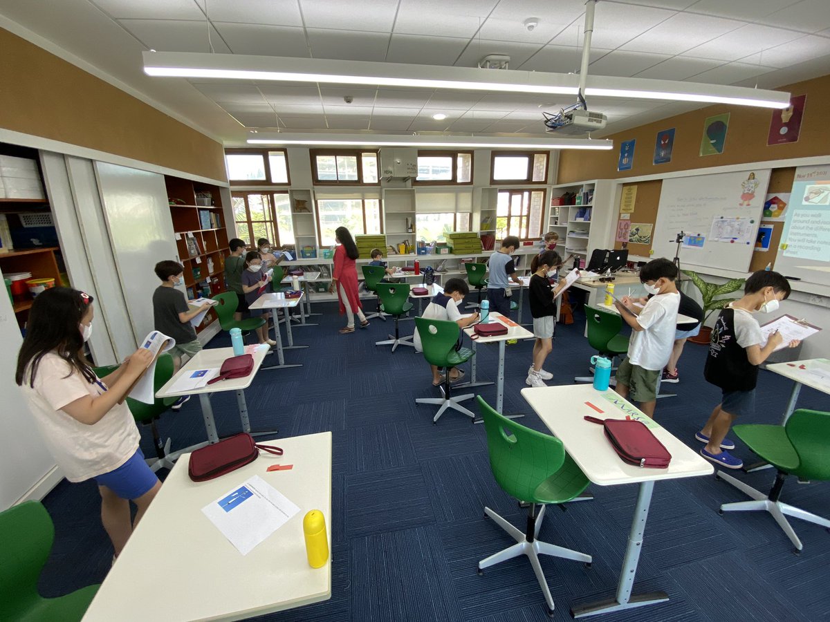 AISCElementary's tweet image. We do love a socially well distanced gallery walk here in Gr 4! Students exploring weather instruments &amp;amp; their purpose to determine which of these can be used to predict specific weather related disasters. #AISCElementary #AISCInTheClassroom #AISCGrade4 #Scienceinquiry