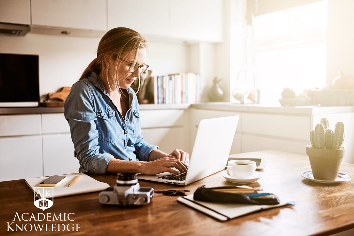 Have you ever considered academic freelance writing? If you hold a minimum of an Undergraduate 2:1 degree in #Business, #Law or within the #Healthcare sector, we'd love to hear from you! Apply online today at academicknowledge.com/apply/?from=7
