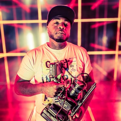 LensTimothy's tweet photo. #NewProfilePic https://t.co/4qlFuVM6lE
