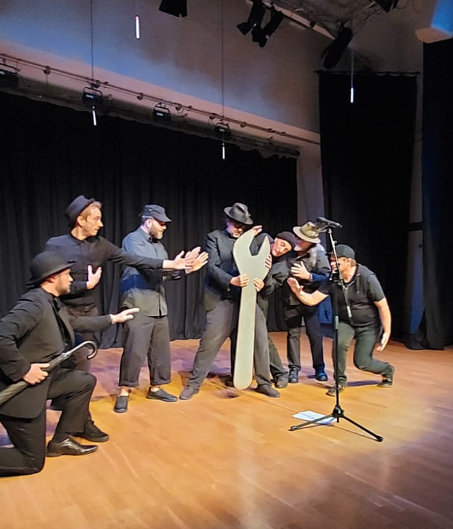 spookyfistful's tweet photo. What can we say? Thank you to you ALL who came to see us and Emma Salokoski Voices on our recent tour. What a pleasure it was to be in front of live audiences again. We had to keep pinching ourselves! ... now onwards to Scotland 🏴󠁧󠁢󠁳󠁣󠁴󠁿 https://t.co/uSkRaX3h0m