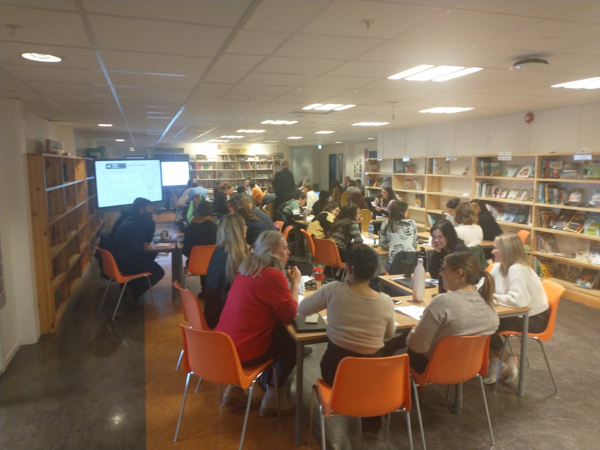 A big thank you to @RethinkingJames from the staff <a href="/Asker_IntSchool/">AIS</a> for delivering a wonderful 1 1/2 days of training on oracy. A lovely human and a great facilitator. #oracy #nyeasker <a href="/iborganization/">International Baccalaureate</a> #ATLs #metacognition #pypchat #mypchat