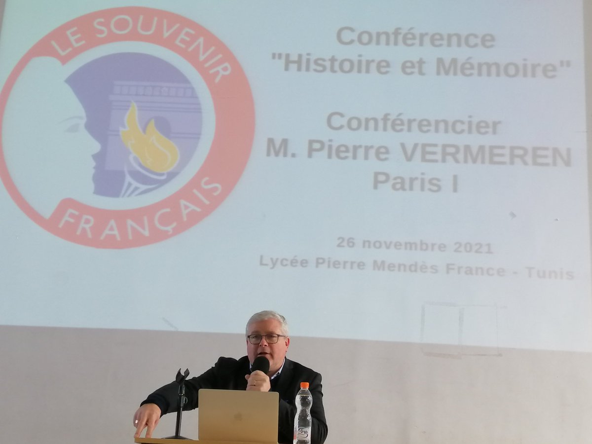 pmftunis's tweet photo. Conférence de l'historien #PierreVermeren aujourd'hui à @pmftunis sur la thématique "Histoire et Mémoire" avec les élèves de Terminale Spécialité Sciences Politiques.
@aefeinfo @FranceTn @SF_Siege @SorbonneParis1 https://t.co/O6PTtcH0Tq