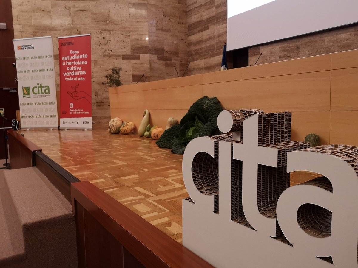 Todo preparado para la jornada de presentacion a los hortelanos/as del proyecto de ciencia ciudadana #EmbajadoresdelaBiodiversidad
<a href="/FECYT_Ciencia/">FECYT</a> <a href="/CienciaGob/">Ministerio de Ciencia, Innovación y Universidades</a>
<a href="/GobAragon/">Gobierno de Aragón</a>