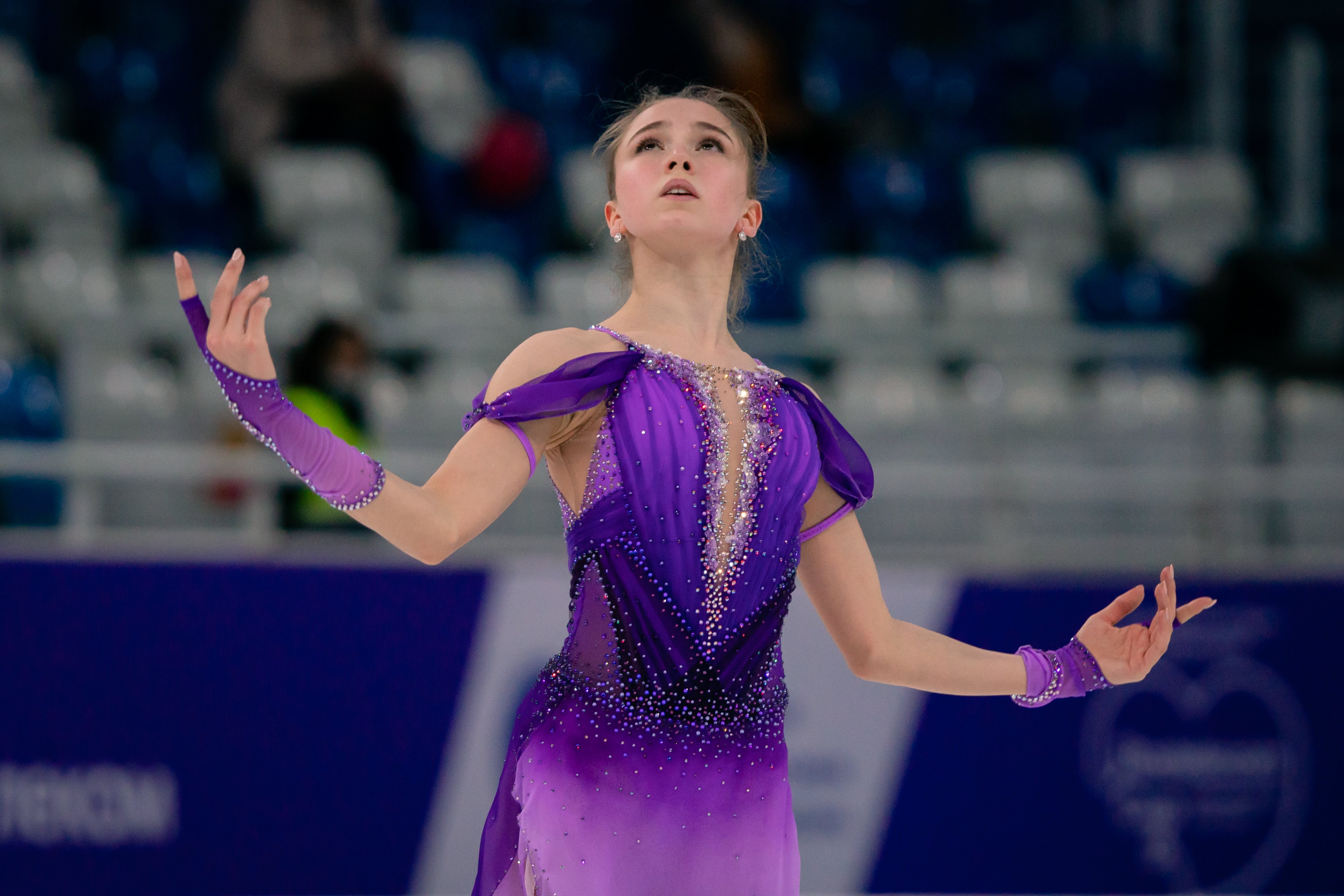 GP - 6 этап. Rostelecom Cup. 26-28 Nov. Sochi /RUS - Страница 2 FFHI1hJX0Awki8W?format=jpg&name=4096x4096