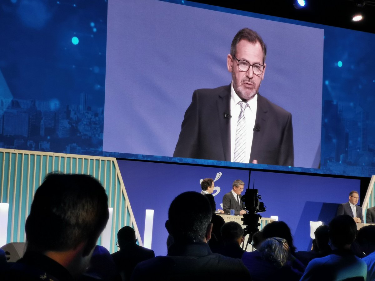 Pour le congrès <a href="/SyndicatReussir/">REUSSIR</a> le président <a href="/SuinThierry/">thierry suin</a> #agentgeneral <a href="/axafrance/">AXA France</a>