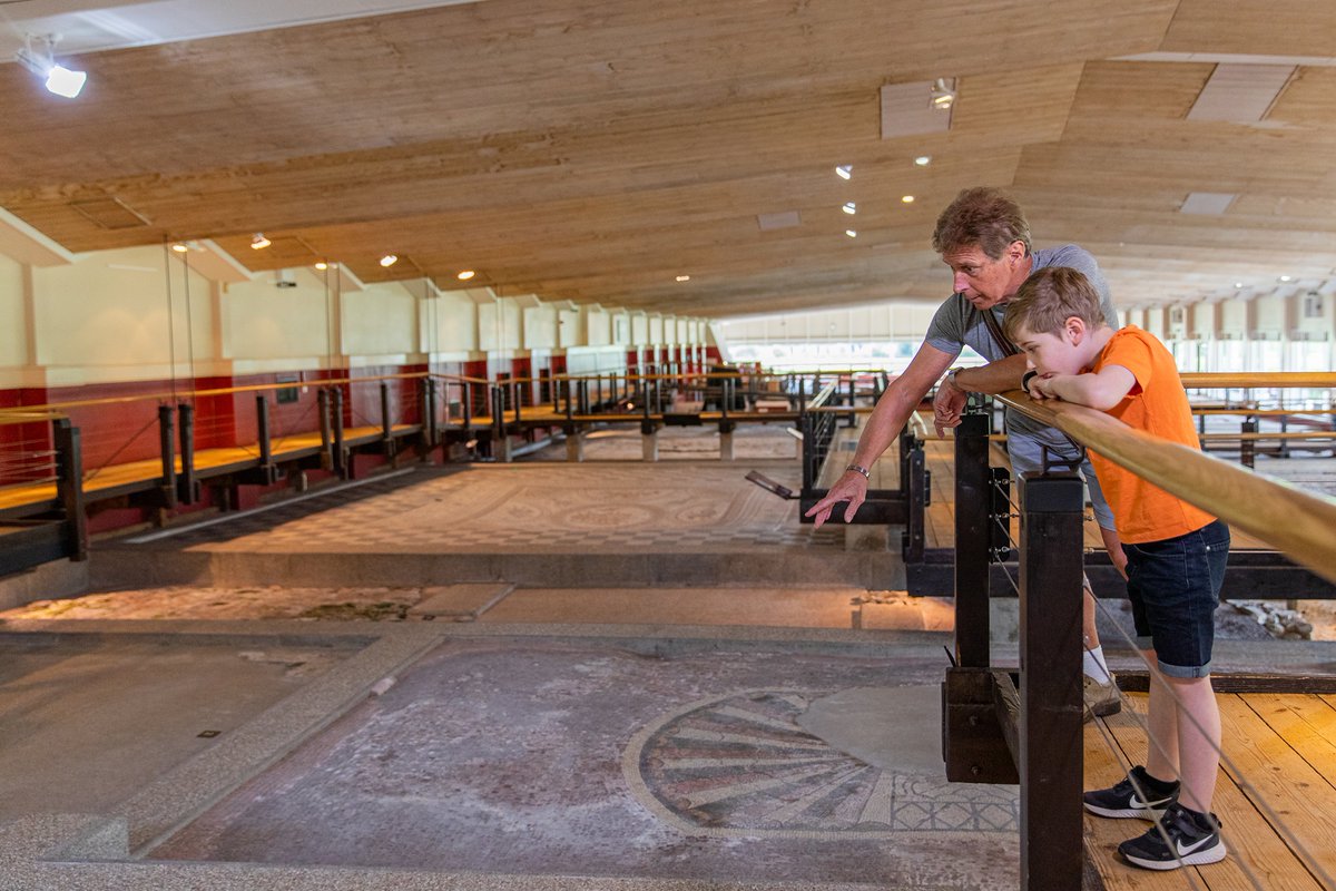 Sussex Past tweet media