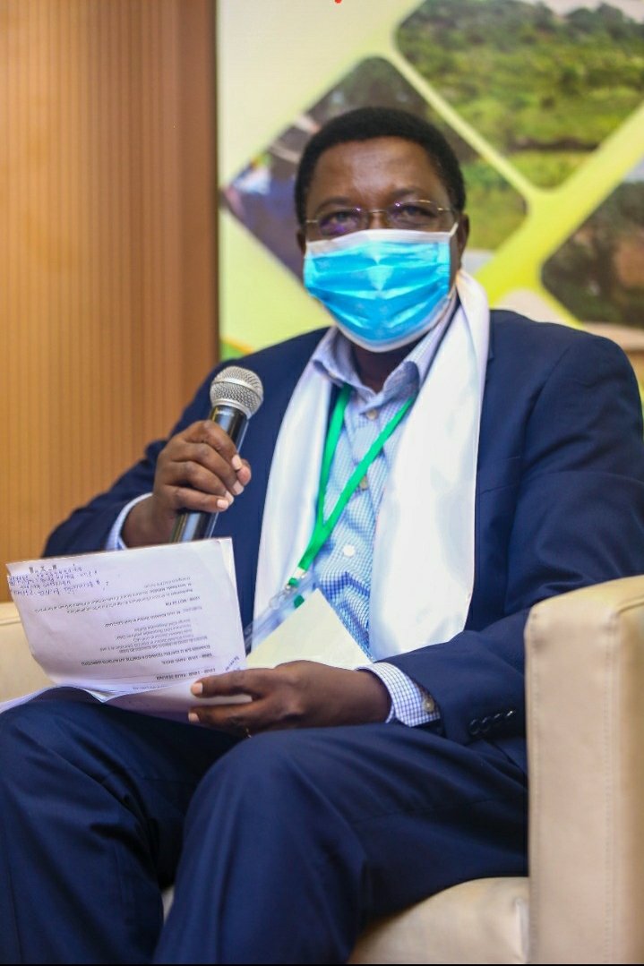 JeffAmann_'s tweet photo. #ANFR21 l  "L'économie de l'orpaillage illégal est une économie souterraine porteuse de dangers multiples, notamment sur le foncier rural" Dr. Marcelline Soro.
#CIV225🇨🇮 @AlerteFoncier @ccfd_tsolidaire @InadesFormation https://t.co/EWQ1RU2JFo
