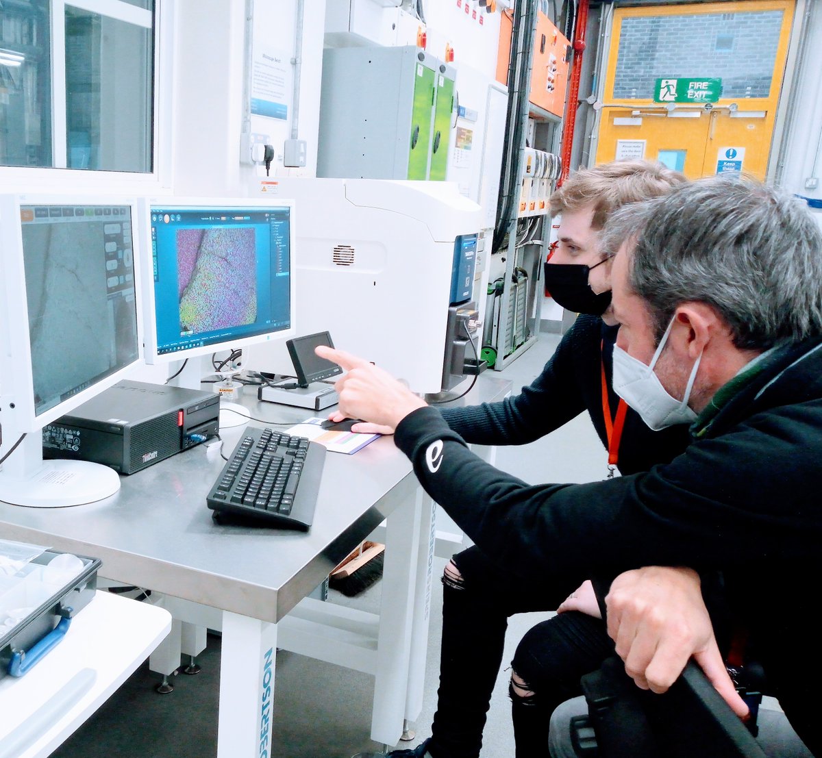 BOSCORF_NOC's tweet image. Neil MacDonald and @tom_bradwell from University of Stirling (@StirBES ) in BOSCORF this week scanning BRITICE-CHRONO cores on the Itrax and ScoutXcan, and exploring the capabilities of the Hitachi TM4000Plus tabletop SEM #iceage #climatescience