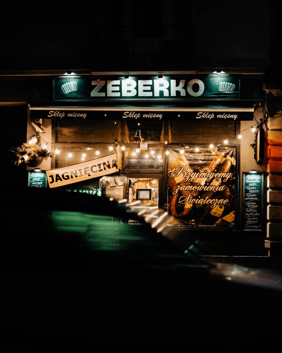 rawprcsd's tweet photo. Butcher shop.

loc. #Opole, #Poland 

#streetphotography 
#NightPhotography 
#longexposure https://t.co/CeghdqV9kI