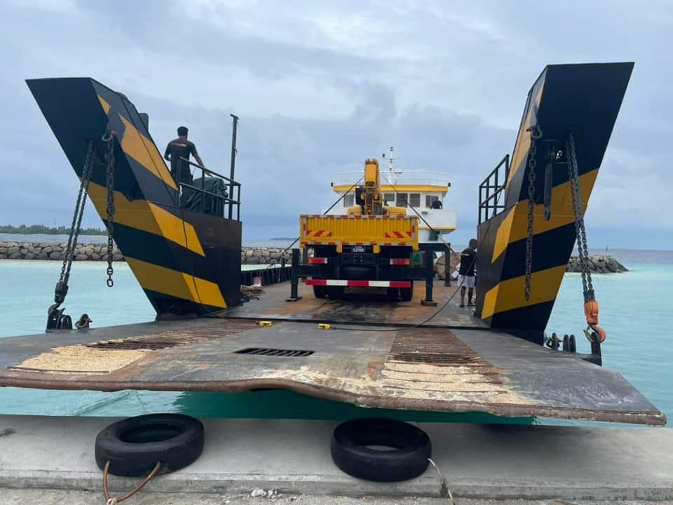 iburahimali's tweet photo. ނ.މަގޫދޫ  ބްރާންޗްގެ ބާއިމާރާތުގައި ހުރި ސޯލާ ކޮންޓެއިނާ  އާއިމާރާތަށް ބަދަލްކުރުމުގެ މަސައްކަތް މިއަދު  ވަނީ ކޮށް ނިންމާލެވިފައި. 
#ފެނަކަމަގޫދޫބްރާންޗް https://t.co/4youNU9abG
