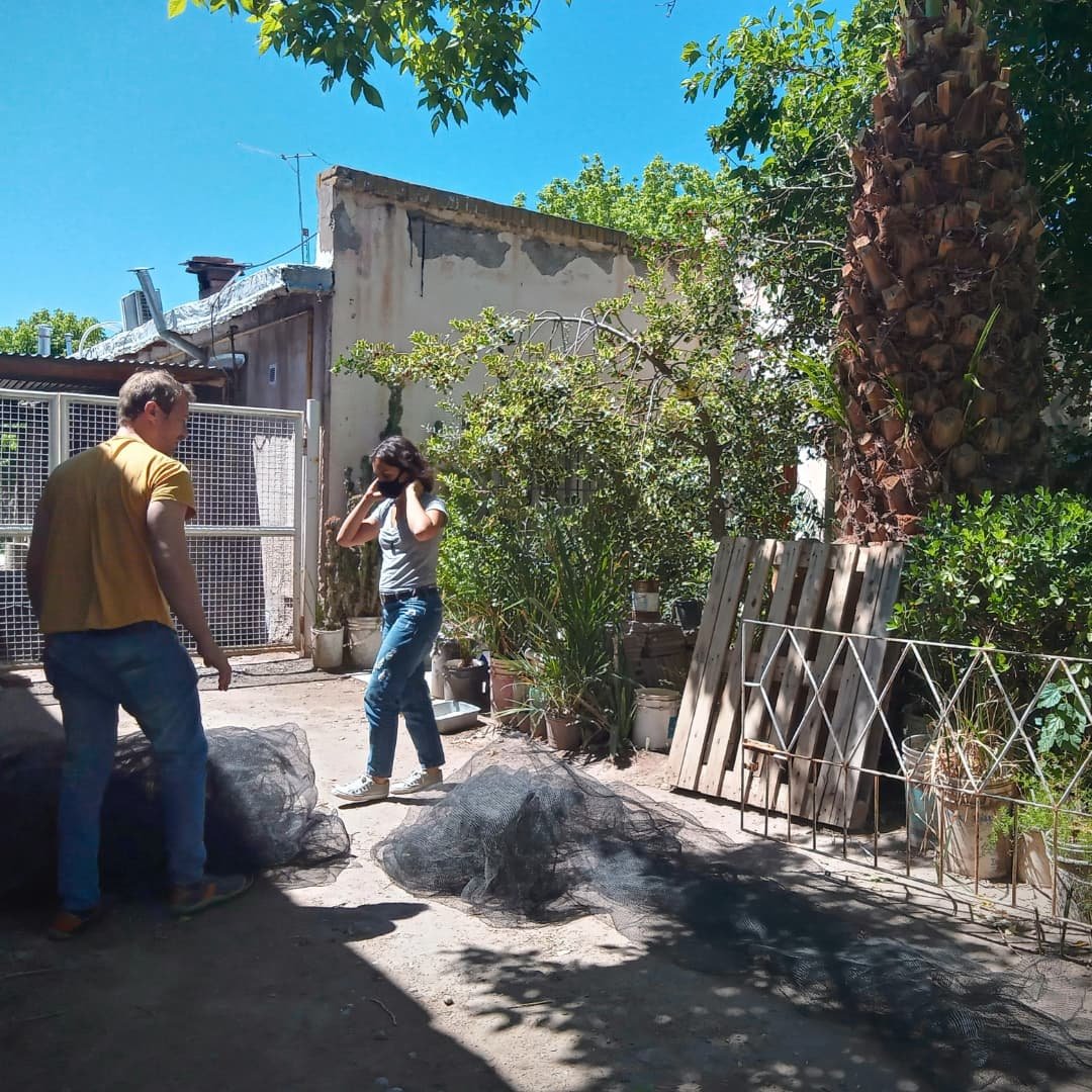 WillkakutiSR's tweet image. #Willkakuti🌞 entregó tela antigranizo a Omar de #BarrioMusso .
#programadeautonomiaalimentaria
#plandeemergenciaalimentaria 
#tumunicipio