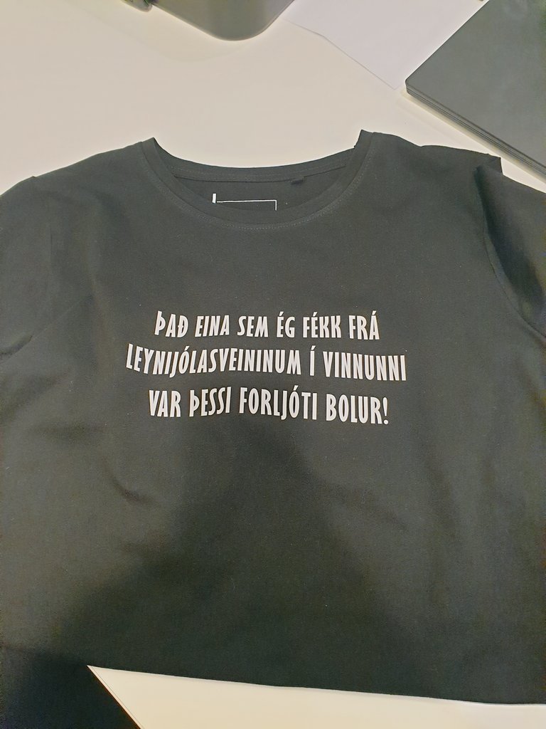 Leynivinaleikur í vinnunni 🎅❤ #menntaspjall #Krikaskóli