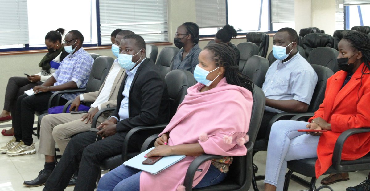 Uyu munsi, <a href="/HEC_Rwanda/">HEC Rwanda</a>, <a href="/RwandaHRH/">HRH Secretariat | Rwanda</a> n'Ingaga z’Abanyamwuga mu rwego rw’ubuzima,  bagiranye ikiganiro n’itangazamakuru mu rwego rwo kubasobanurira ibijyanye no kwiyandikisha by’agateganyo ( Indexing) no guhabwa Equivalence kubanyeshuri bize ibijyanye n’ubuzima mu mashuri yo hanze.