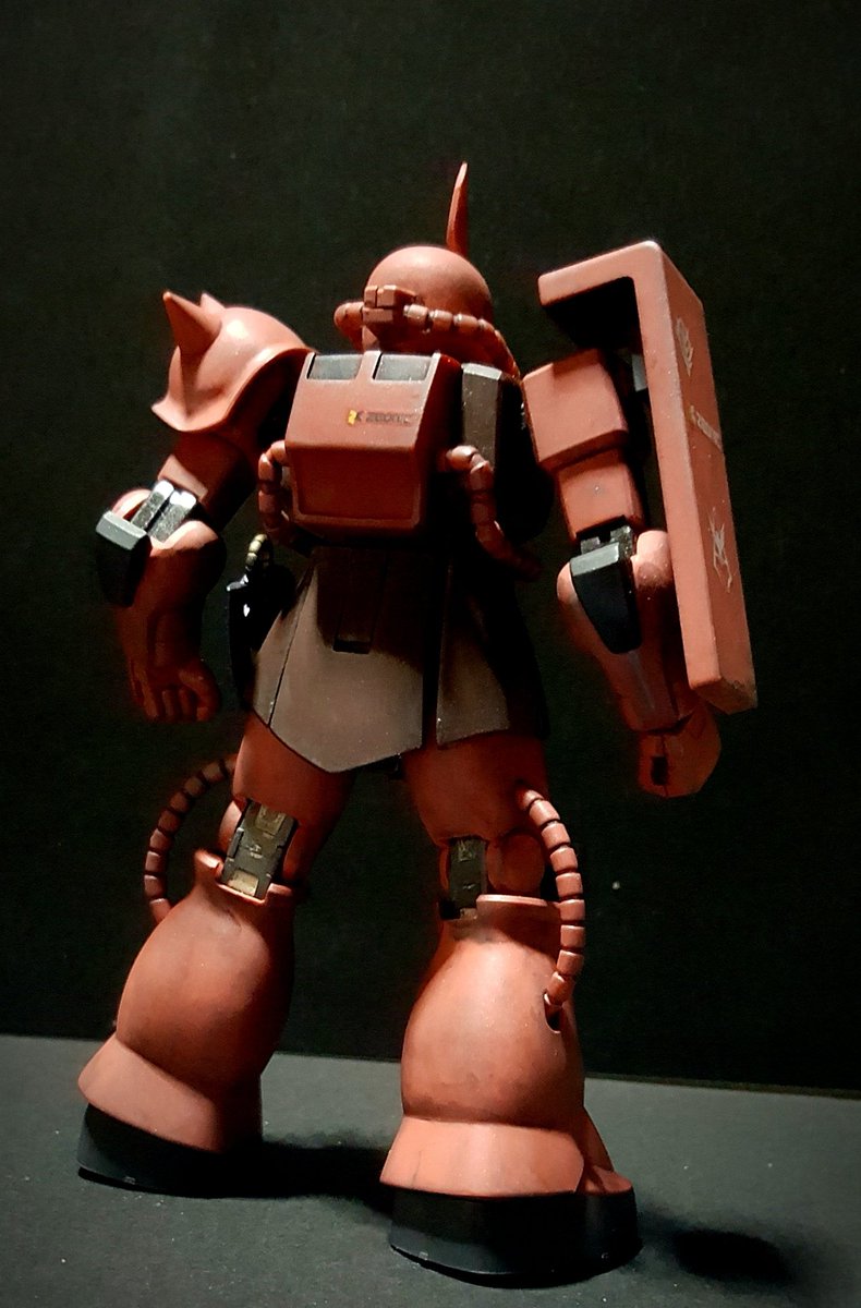 K_2_METAL's tweet photo. 出来た(*￣∇￣)ノ
今回は旧HGのシャア専用ザク
四枚目のは前に作ったメタリックつや消しのとΨ(￣∇￣)Ψ
#ガンプラ
#シャア専用ザク https://t.co/Bj2j0B9YfP