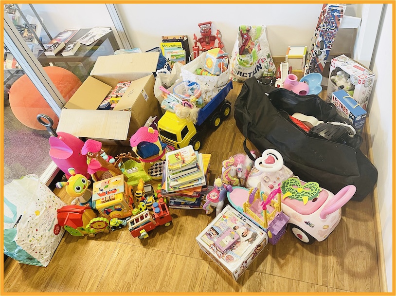 intech_lux's tweet photo. Beaucoup de générosité chez les collaborateurs de #InTechLux, @EditusLux et #iHub  pour l'opération #Wildgen4children ! 🎄🎁
Merci à tous d'avoir joué le jeu cette année encore et bravo à @Wildgen pour l'initiative ! https://t.co/STIOkFT9LG