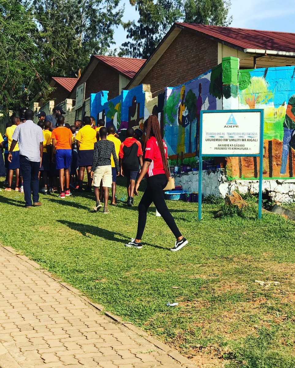 NgoziNaturals's tweet photo. Art is our heritage and we can use it to address #conservationchallenges.
For the past months, we have worked close with #Environmentalactivists and #artists to paint a Mural that raises awareness on such Challenges. The unveiling of the wall is today 03:00pm @KimihururaPS https://t.co/l6AKcVLLbe