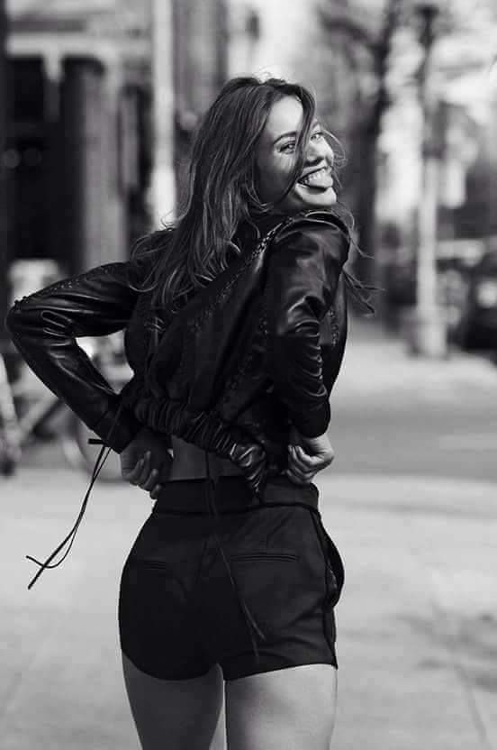 Muy.Mona/🇪🇸💚 tweet media