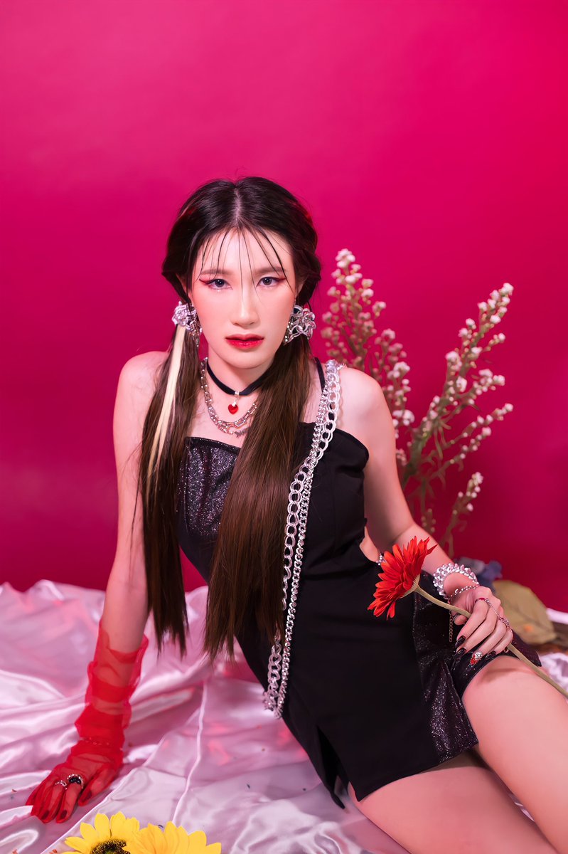 tpopbr's tweet photo. 📸 Foram divulgadas fotos da Panda para o segundo single do D Code (#Dcodeth), 'Dawn & Dusk'.
O lyrics video será lançado dia 30 de Novembro.
#tpop #tpopbr https://t.co/qxByfirKWJ