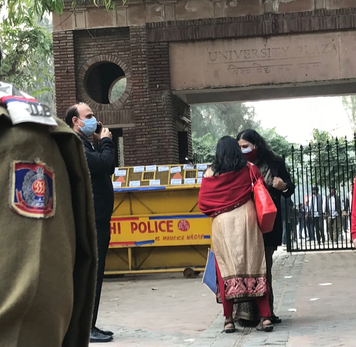 Delhi University Teachers’ Union or DUTA votes today to elect its new representatives. The union was most undermined by minister Kapil Sibal and has fought to retain its voice.

#labourunions #Teachers #teacherlife #highered