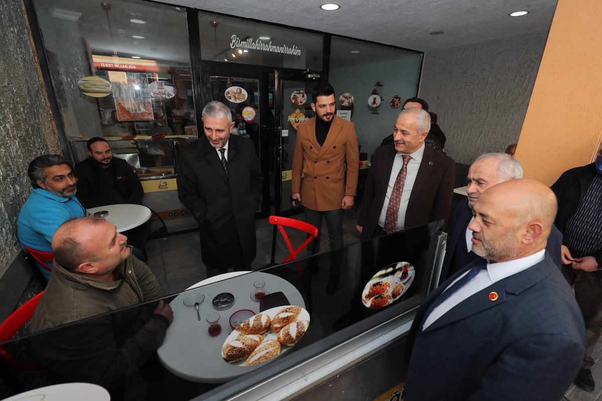 recepkayatr's tweet photo. #AkPartiGebzeSahada  

5Başkan1Arada

☑️ Esnaf Ziyaretlerimiz.
📍Arapçeşme Mah. Kavak Caddesi.
Belediye Başkanımız Zinnur BÜYÜKGÖZ, Gençlik Kolları Başkanımız Enes ALTUNTAŞ, Kadın Kolları Başkan Yardımcılarımız ve Mahalle Başkanımız Halil AYTAÇ İle esnaflarımızı ziyaret ettik. https://t.co/TdypImVA8q