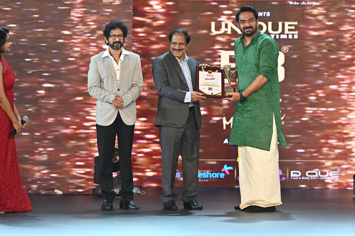 pegasus_event's tweet photo. FMB Award - FILM, MEDIA, BUSINESS AWARD
15th Manappuram Minnalai Film TV Awards
Best Actor in Serial: Shiju Rasheed (Neeyum Njanum)
#ManappuramFinanceLtd #dque #pegasusglobal #pegasusevents #minnalai #fmbaward #filmaward #bestactorserial2021 #shijurasheed https://t.co/NJJRyJqSUe