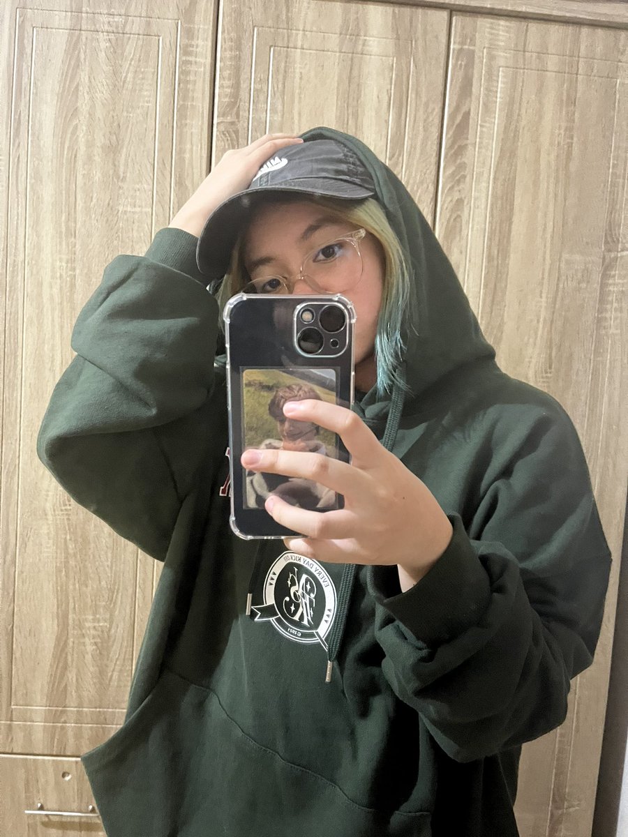 0kki__t0kki's tweet photo. my nstk hoodie came home today! 🤍 thank you for yet again another transaction @fleurfindsph ╰(*´︶`*)╯♡
#FleurFeedbacks https://t.co/Ug4aSCL9aH