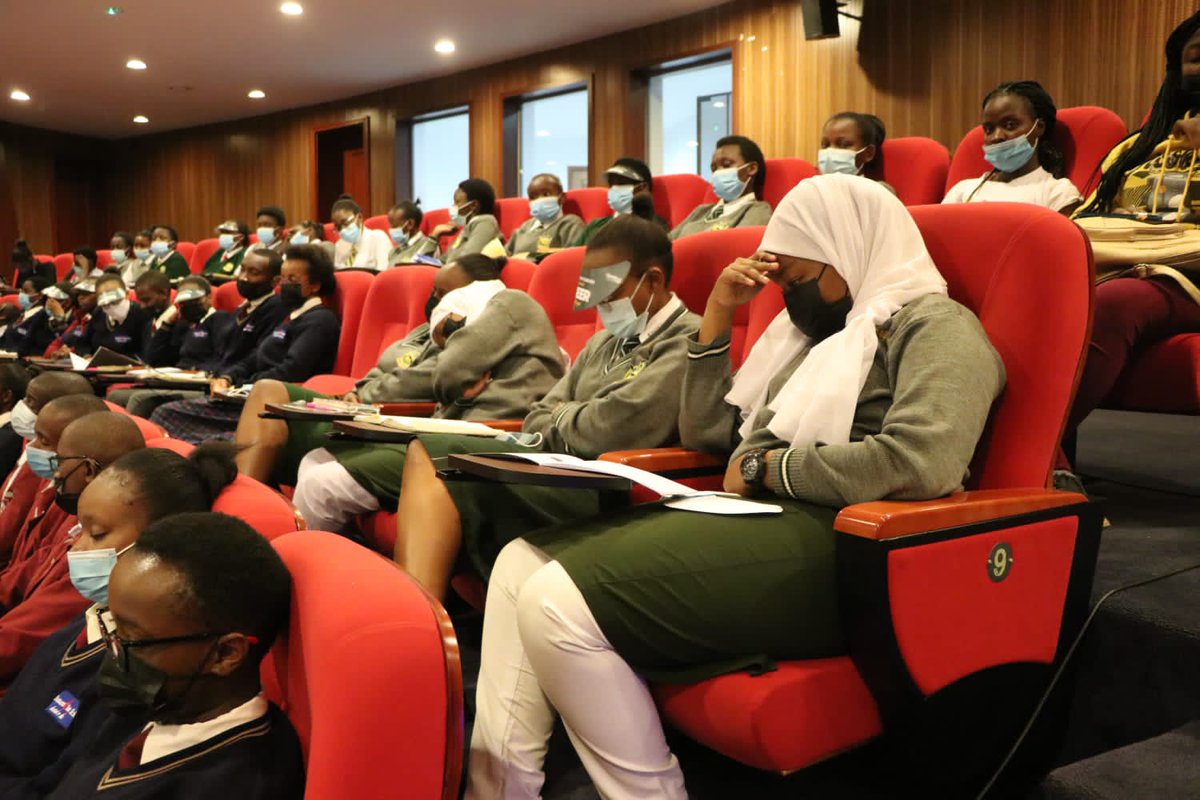 NYC_YouthVoice's tweet photo. Keynote address and official opening by  Prof. Julius Ogeng'o (DVC Academic Afffairs) @uonbi.
He stated that competition should be about standard, (achieve the best) and not about another person.
@UoNCareerOffice
@RoySasaka @CSMargaretKobia https://t.co/i2pRO81UAA