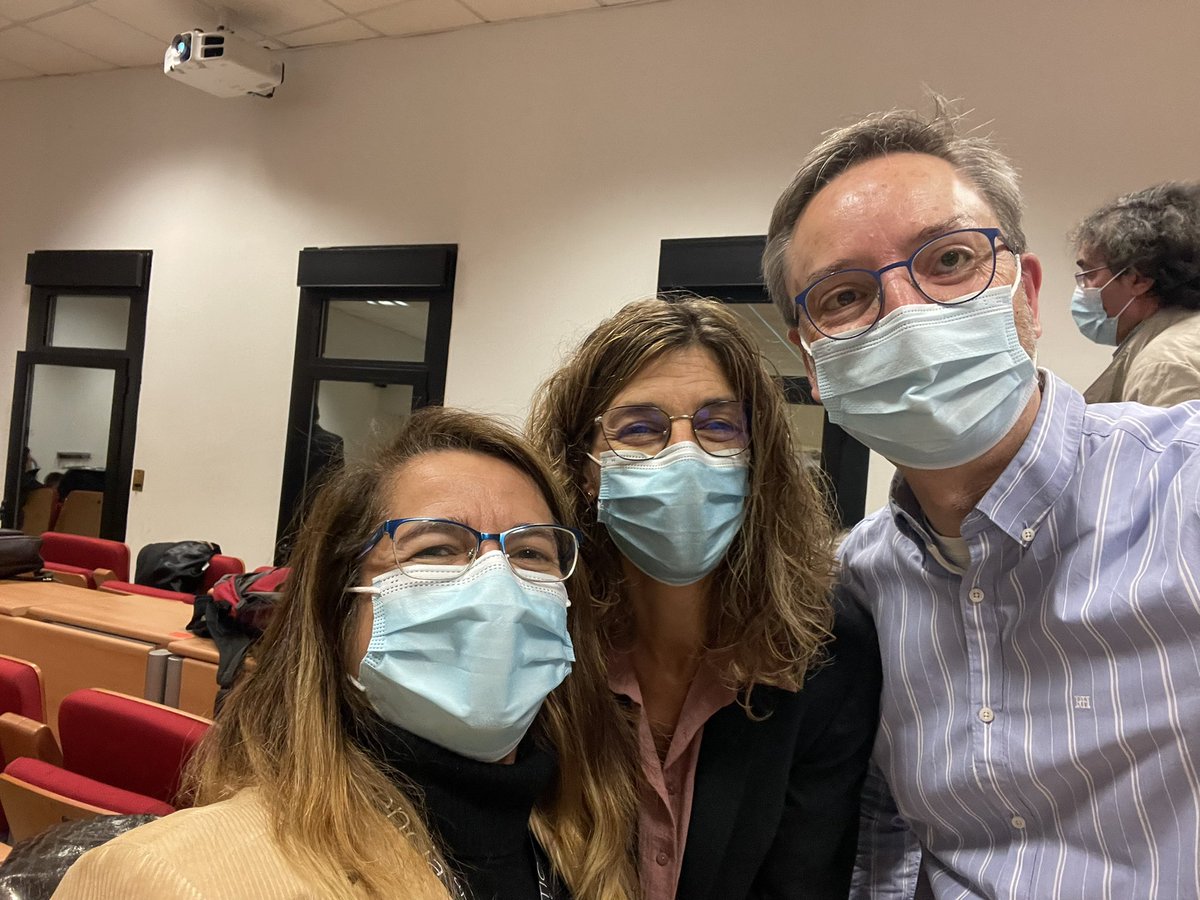 PasionAnatomia's tweet image. Ayer, dentro de las #jidURJC de la @urjc, se hizo entrega del reconocimiento a los #ProfesoresExcelentes del programa #Docentia. No sé si lo merezco, pero se lo quiero dedicar a todos mis estudiantes y compañeros que sí son unos auténticos #apasionados de la #docencia.