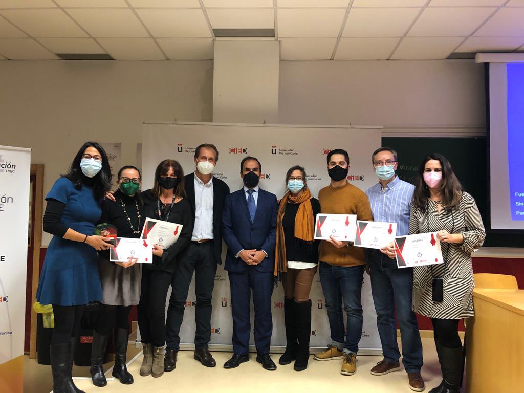 PasionAnatomia's tweet image. Ayer, dentro de las #jidURJC de la @urjc, se hizo entrega del reconocimiento a los #ProfesoresExcelentes del programa #Docentia. No sé si lo merezco, pero se lo quiero dedicar a todos mis estudiantes y compañeros que sí son unos auténticos #apasionados de la #docencia.