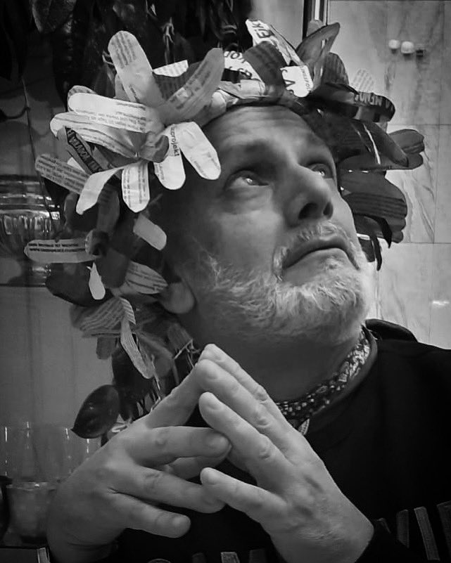 marcelot_art's tweet photo. Flowers wreath of PERSEPHONE / PROSERPINA (work in progress)
#Marcelot #MarcelotArt #ancientoftoday #antikevonheute #Art #FineArts #Arte #Kunst #Jornal #Newspaper #Zeitung #greekgods #greece #rome #blackandwhitephotography #colorphotography #mythology #persephone #proserpina https://t.co/qm8ix5UqkZ