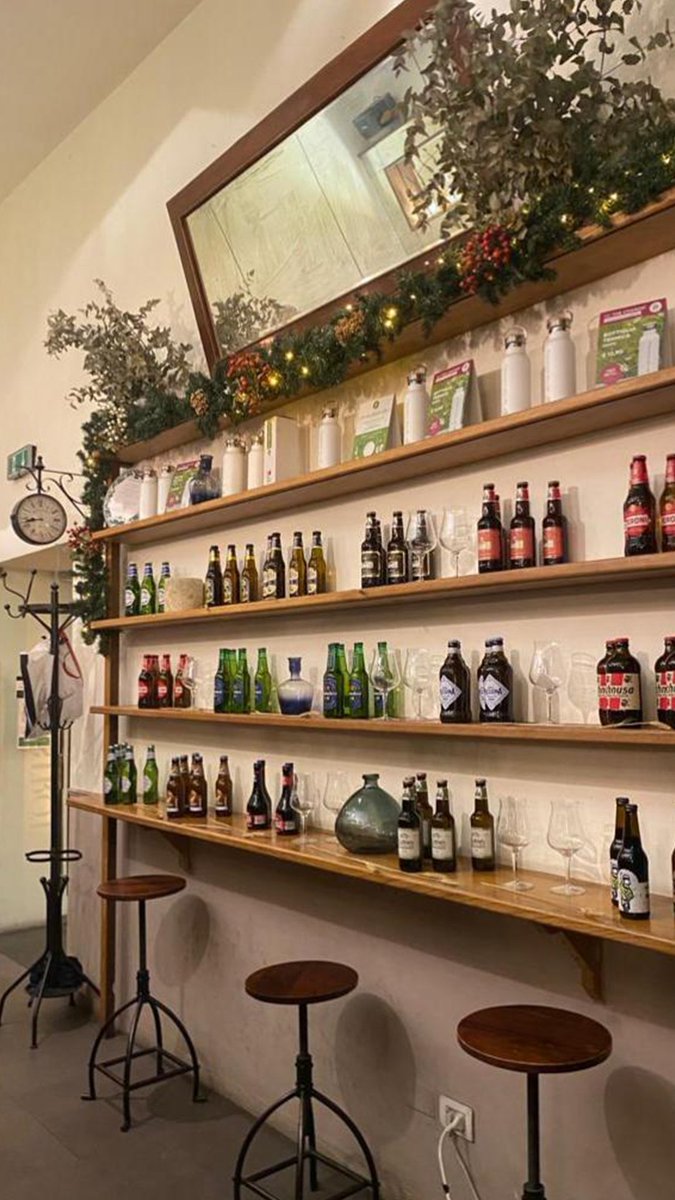 AssoBirra's tweet photo. “Una birra insieme, insieme per la birra” è stata l’occasione per brindare di persona alla ripartenza e confrontarsi sulle misure necessarie per la tutela del valore condiviso generato dalla filiera birraria italiana. Grazie a tutti i partecipanti!

@AAPratolongo @andreabagnolini https://t.co/ForaJJ6aJf