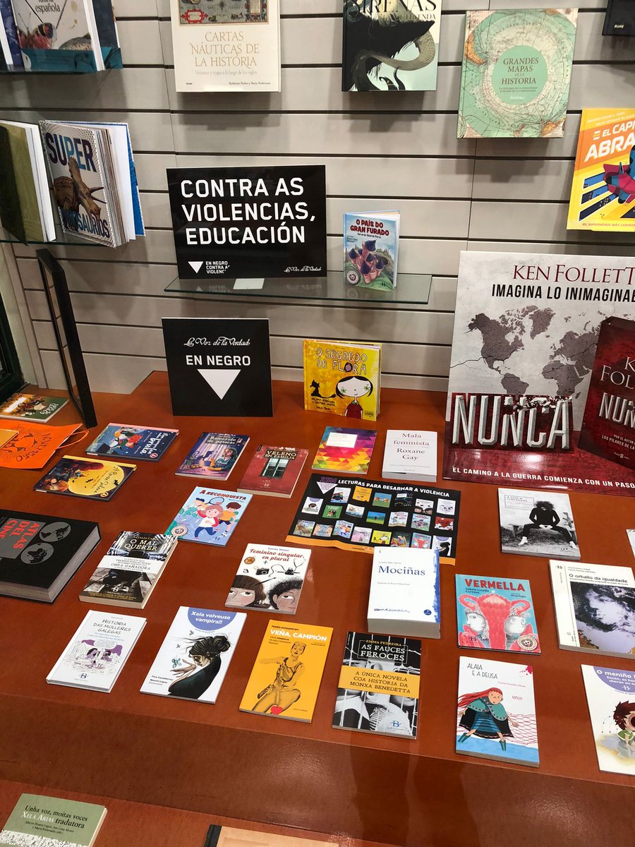 consorcioedit's tweet photo. Orgullosas estamos da gran acollida que tivo e está a ter a campaña 25N LECTURAS PARA DESARMAR A VIOLENCIA nas librarías de toda Galiza! Grazas a todas elas polo voso apoio! 💜📚 @Cartabon_Libr @liladelilith @LibreriaTrama 
#25N #violenciamachista #feminismo https://t.co/eVr81N9wgq