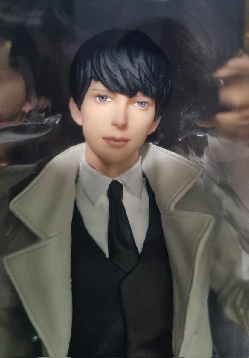 김독자.. 그런 눈으로 바라봐도 소용 없어. 평생 박스 안에 감금당하도록 해.