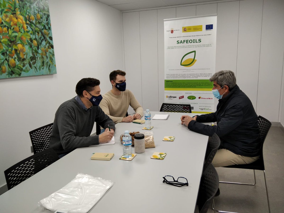 CTCAlimentacion's tweet photo. ▶️Finaliza la semana de visitas técnicas organizadas en el marco del proyecto #GOSAFEOILS para conocer cómo trabajan los socios #Tana, #Citromil y #Cimusa, y poder implantar mejoras en los procesos industriales🍋🍋 https://t.co/7qtIO2kOFC