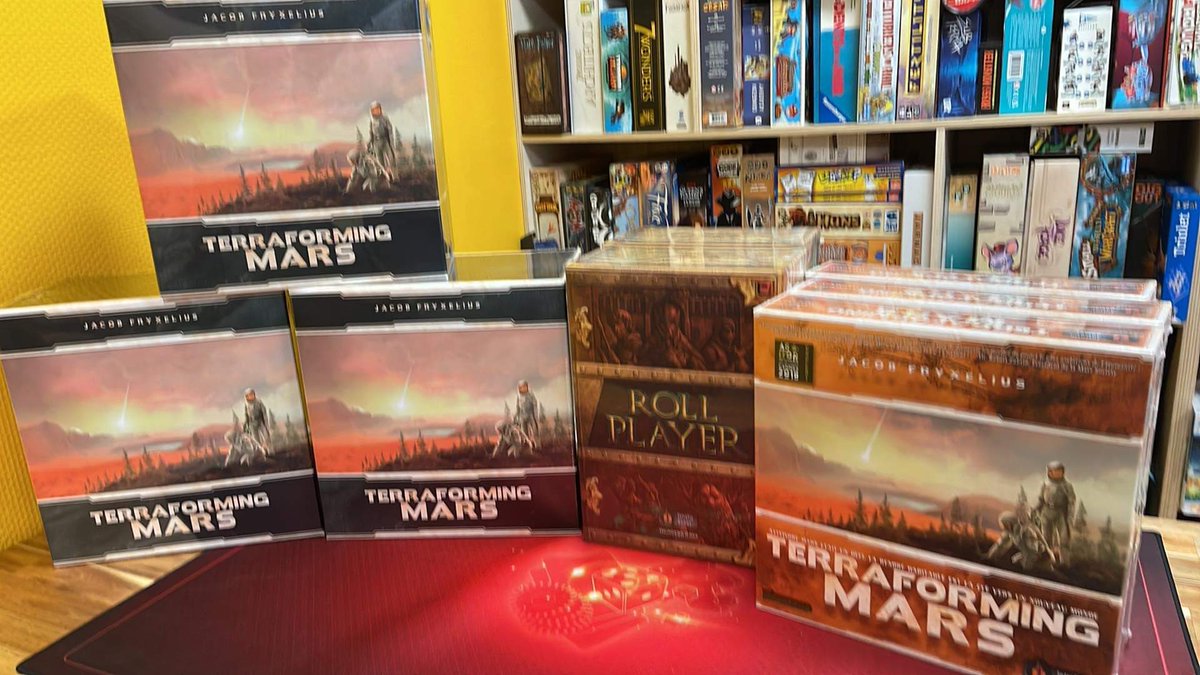 InstantLudique's tweet photo. 🚚📦  Les arrivages de cette semaine et les nouveaux arrivants : 
🤩 La big box Terraforming Mars
🃏 La nouvelle extension de 7 fallen 
🔴⚪️ Booster et deck Pokemon point de fusion
Fabien &amp; Fabien
#linstantludique #bethune #j2s #jeuxdesociete #boutiqueludique #fabienetfabien https://t.co/dsKjiRsMuz