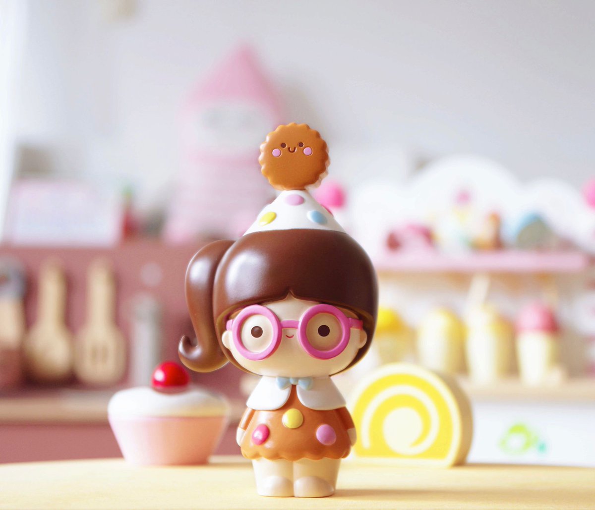 momijiHQ's tweet photo. NEW 😍 Oooh, this cookie is clever! 
Smart Cookie is a perfect gift for your impressive, hard-working, creative, driven, ambitious, brave friends. The cutest way to show them how proud you are of them! In the shop NOW! Shipping immediately from https://t.co/GWfjibPkDh https://t.co/EmPgNDlJf5