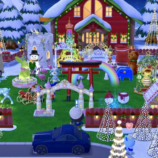 BizzyCrossing's tweet photo. Is there a house like this in your neighborhood? There are two in mine and they’re decorated like this all year long. They make me smile. https://t.co/BAiNi0dch0