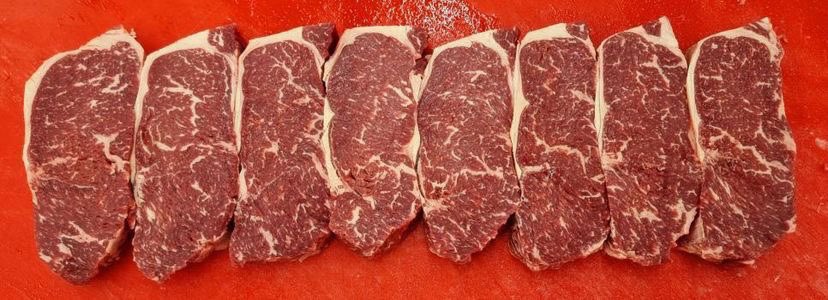 StoddartsBeef's tweet photo. Certified Aberdeen Angus Sirloin Steaks at Costco Aberdeen today - thank you for the picture Murray 👌#stoddartassured #bestinbeef #traceability #beautifulbeef #steak #sirloinsteak #lovebeef #consistency #certifiedaberdeenangus #costco #costcoaberdeen #costcouk https://t.co/UWfJi2TRcS