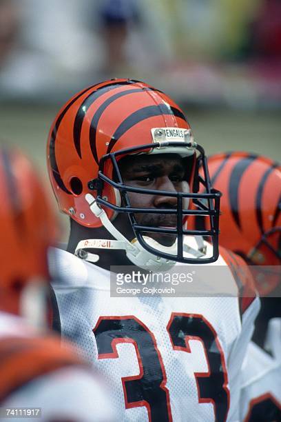 PittsburghSport's tweet photo. Exclusive w/ former #Bengals S David Fulcher on the #Steelers - Bengals rivalry
"I know Pittsburgh gets a lot of credit for the 3-4 and zone defense but before there was Troy Polamalu there was David Fulcher."
https://t.co/yTABwdCSE5
#DavidFulcher https://t.co/kHoNfzFYqp